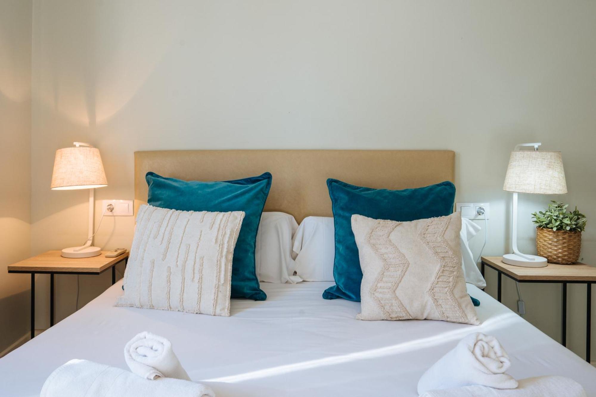 The Zentral Suites & Apartments Sevilla Dış mekan fotoğraf