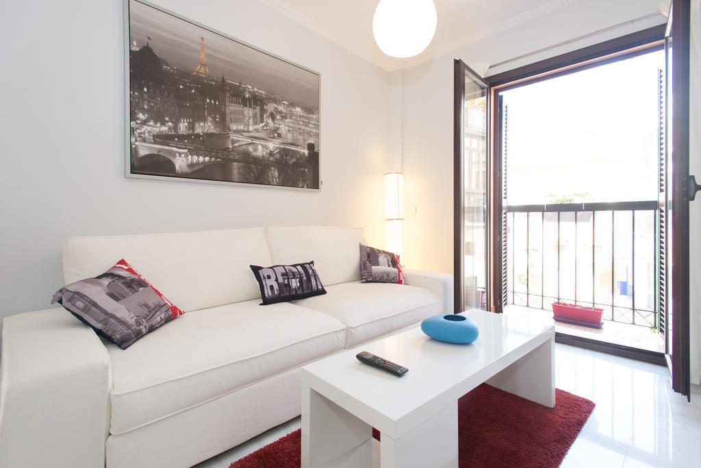 The Zentral Suites & Apartments Sevilla Dış mekan fotoğraf